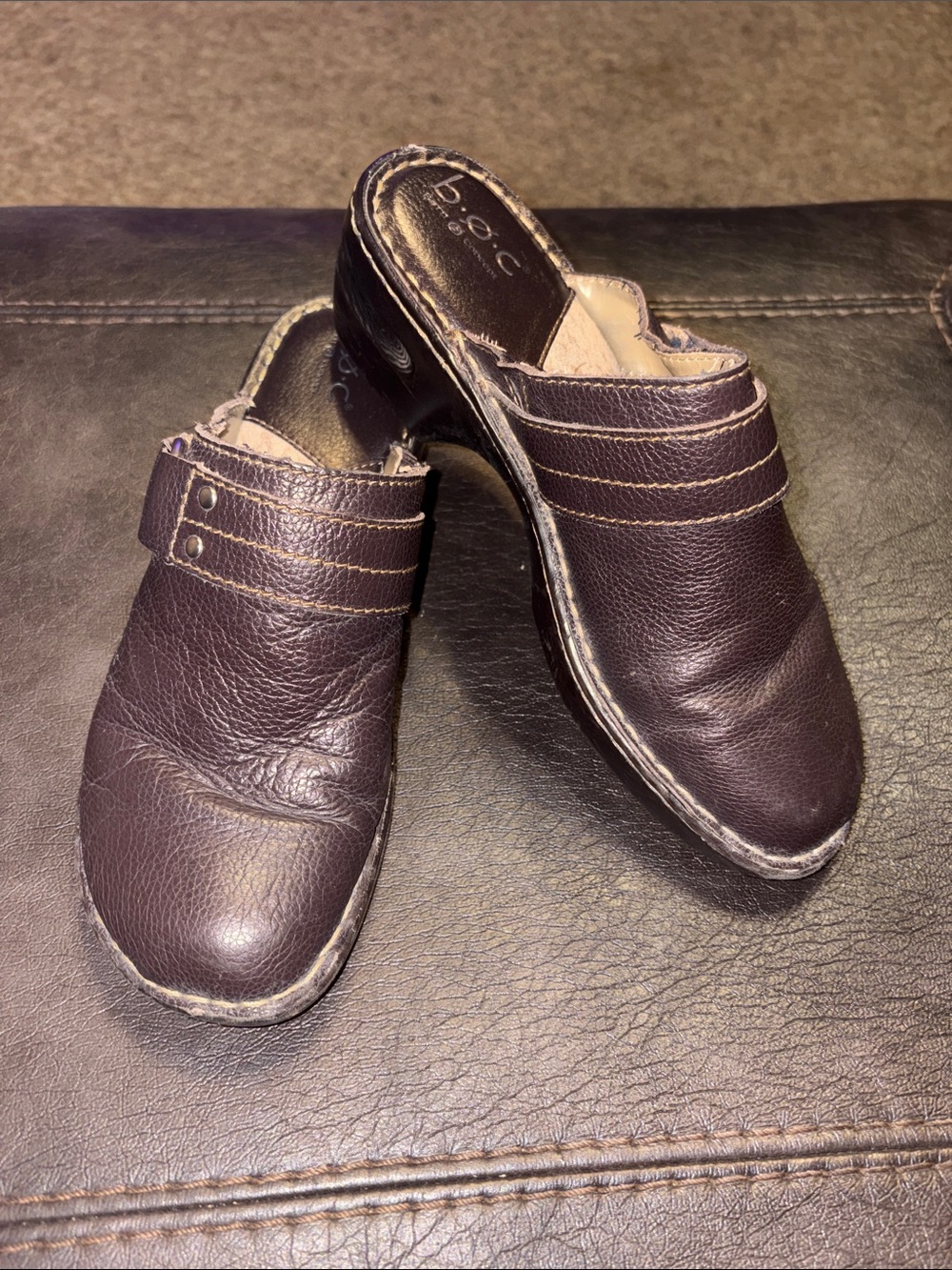 b.o.c. Born of Concept dark brown clogs size 8